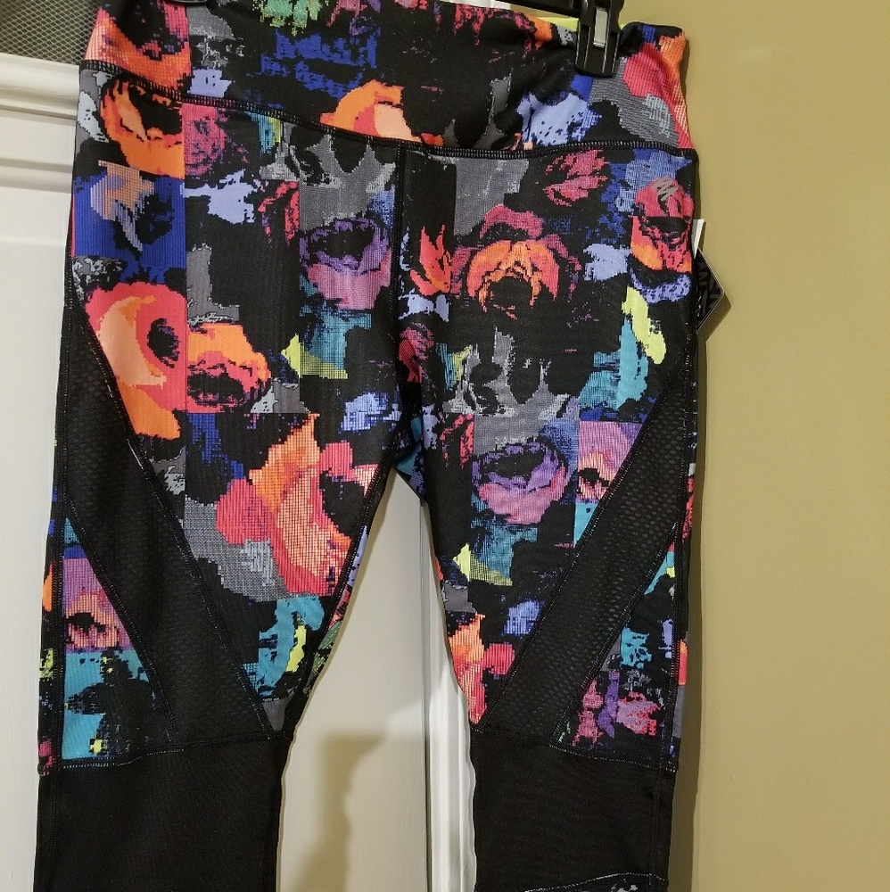 Active wear tight fit capri